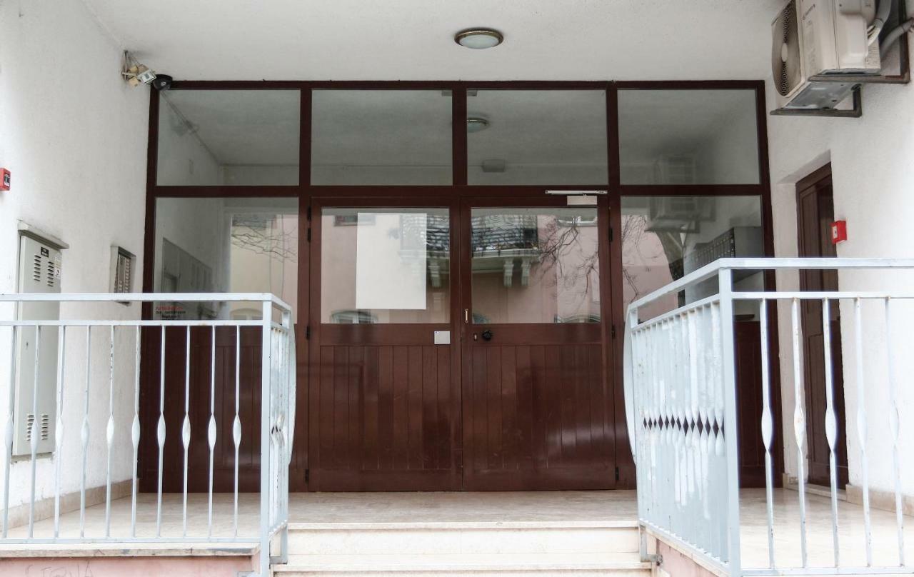 Apartment Sunny Place Pula Exterior foto